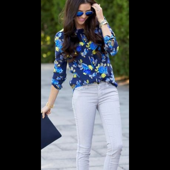 📺 Equipment Lynn floral blue top blouse - Picture 8 of 11